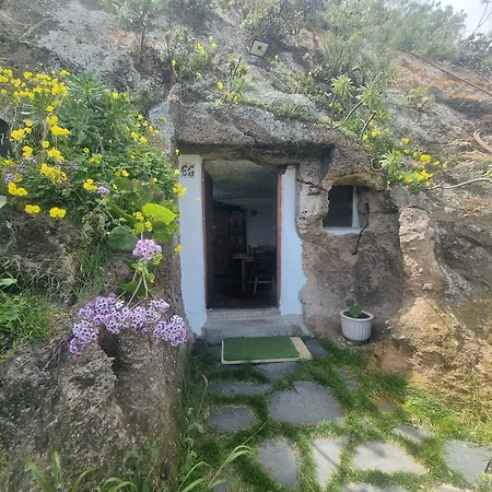 With Cave Trekking Trails Daire Tafira